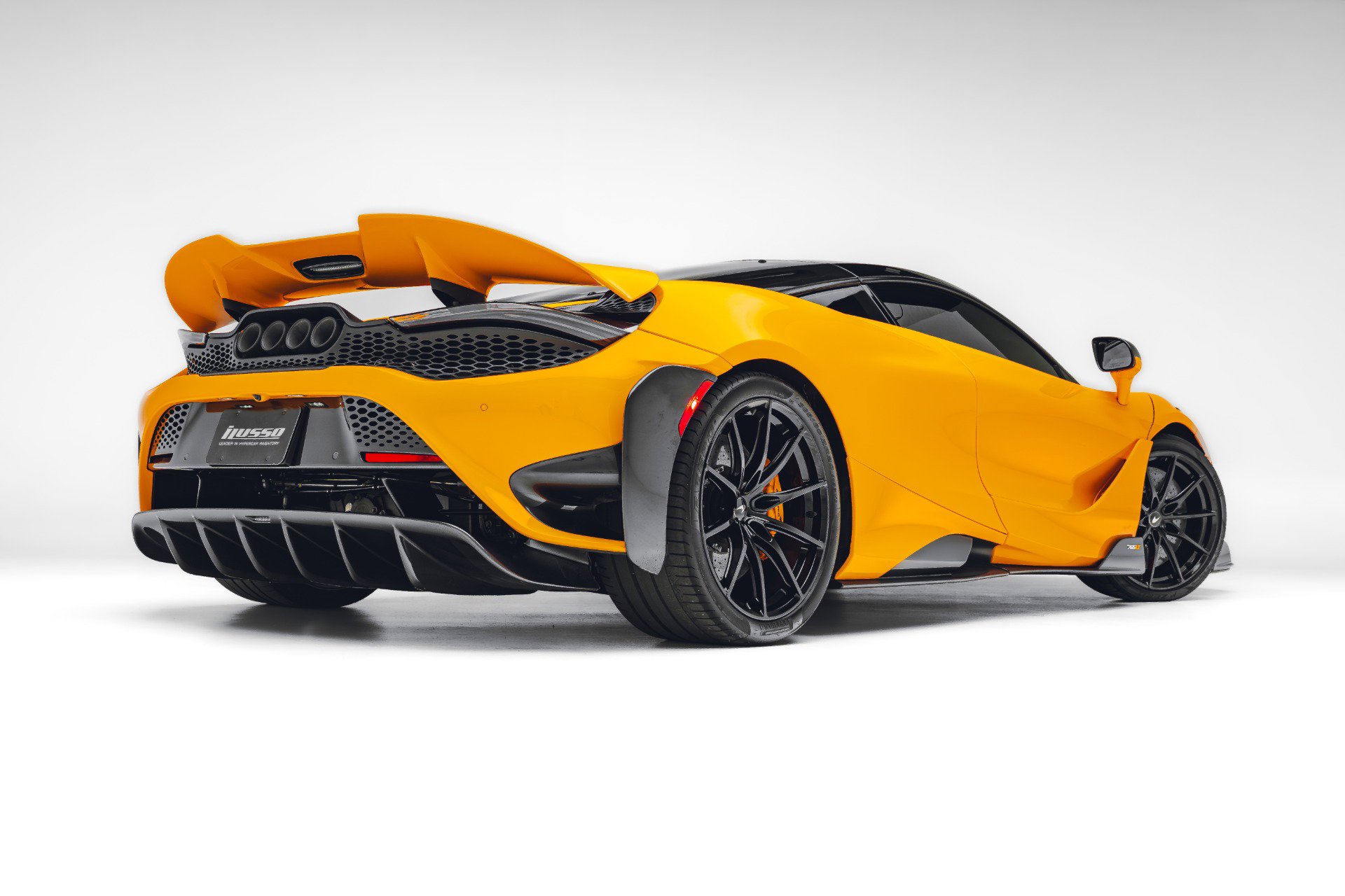 Used 2021 McLaren 765LT photo 9