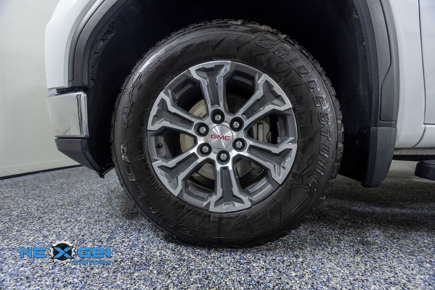 2023 GMC Sierra 1500 SLE