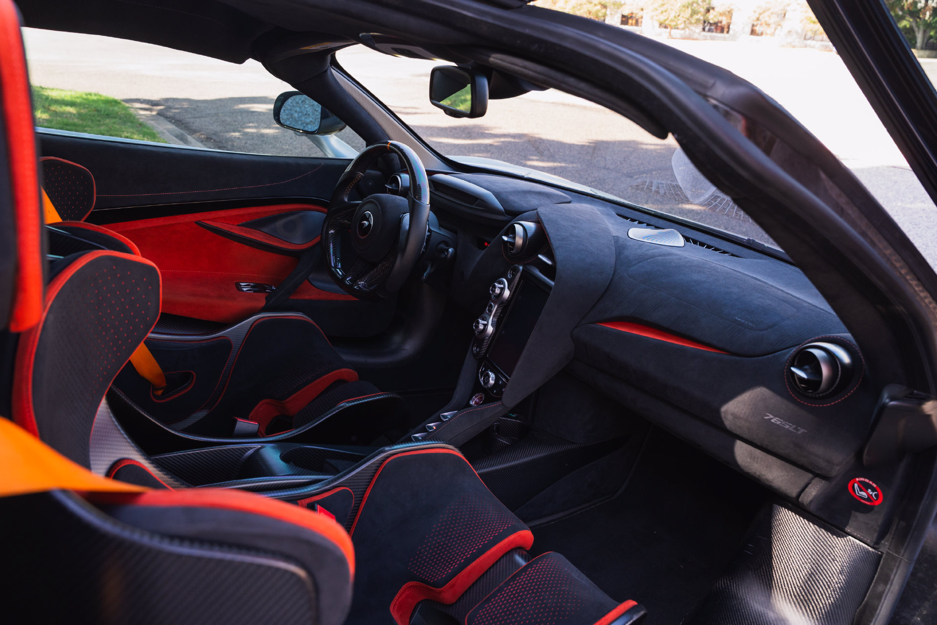 Used 2021 McLaren 765LT photo 85