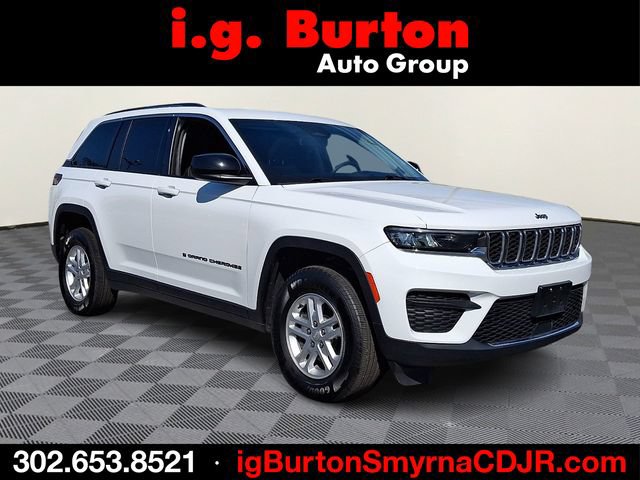 2023 Jeep Grand Cherokee Laredo 4x4 for sale in Smyrna, DE