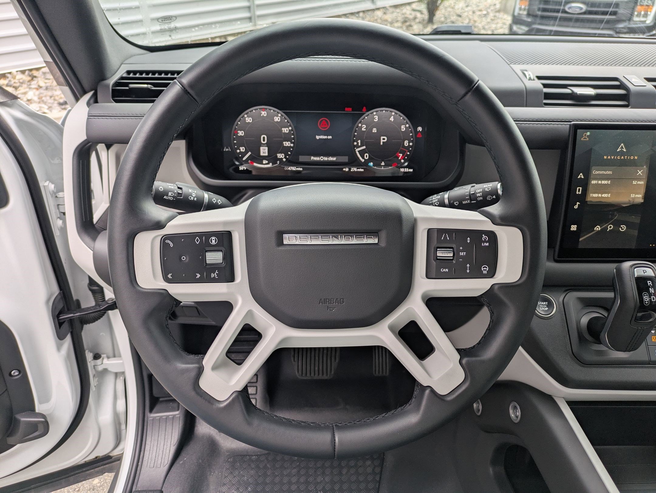 2025 Land Rover Defender 130 X-Dynamic SE