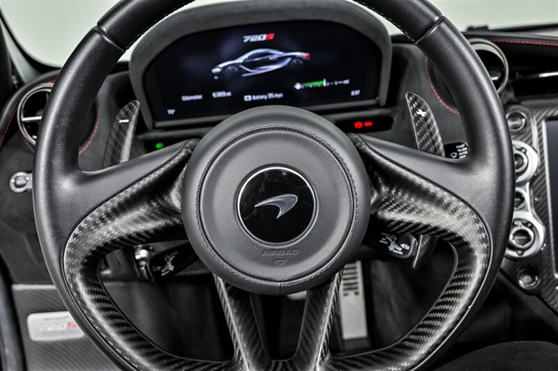 Used 2021 McLaren 720S Performance photo 27