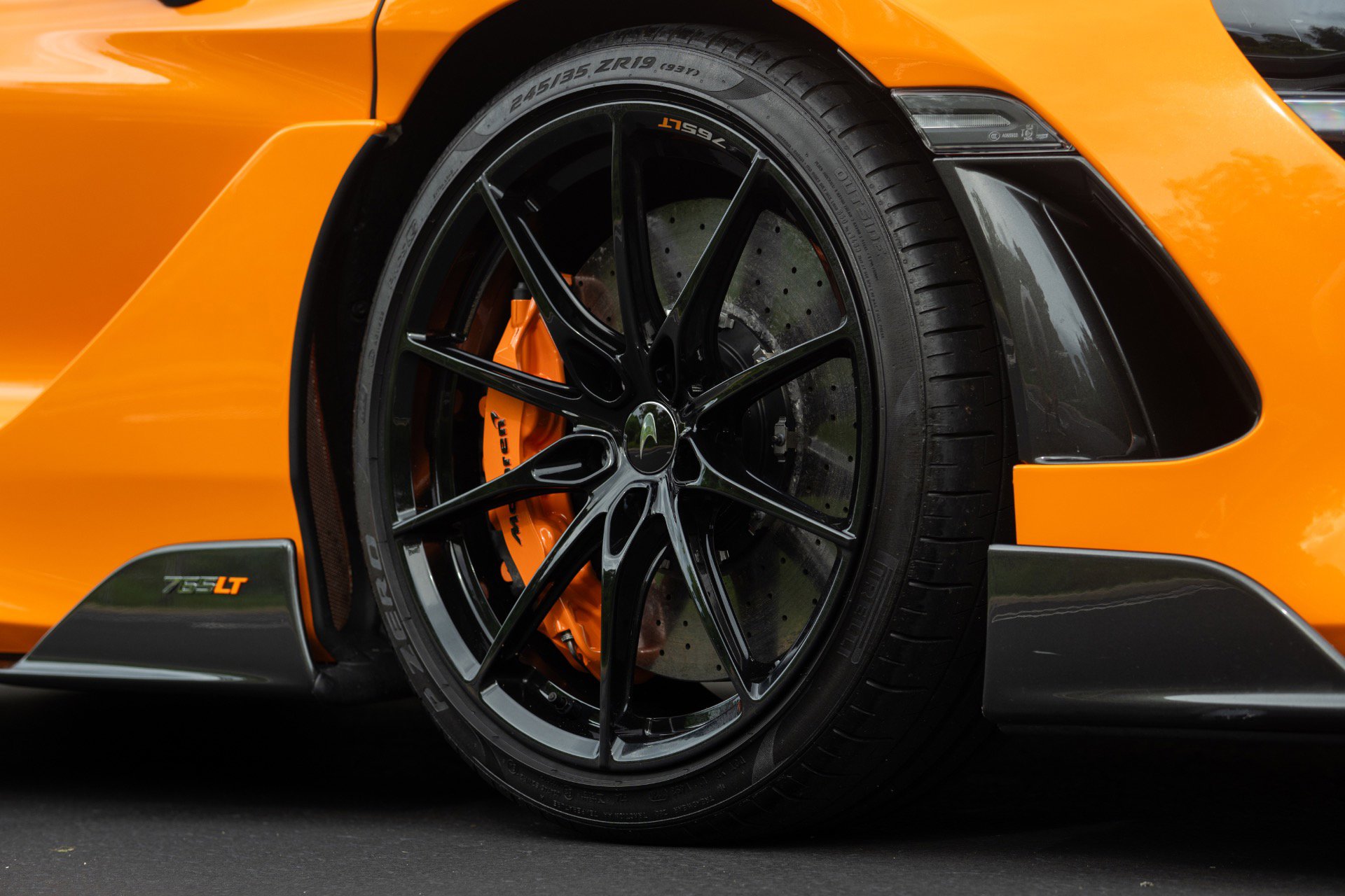 Used 2021 McLaren 765LT photo 10