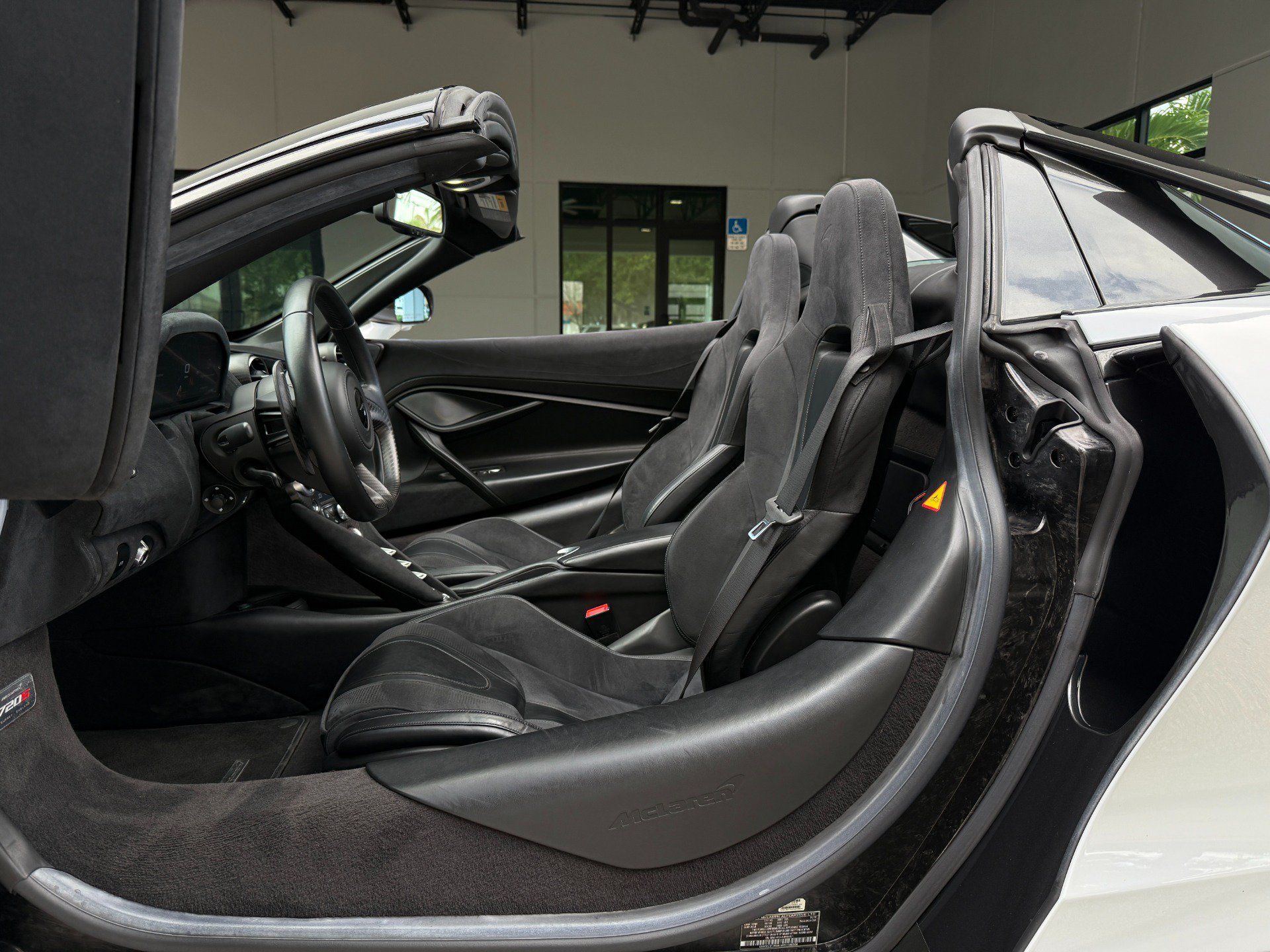 Used 2020 McLaren 720S Luxury photo 22