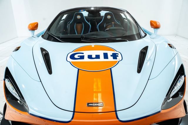 Used 2022 McLaren 765LT photo 29