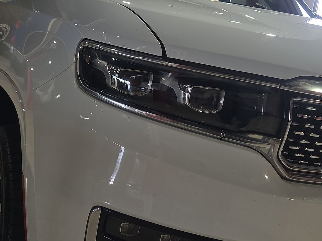 2023 Jeep Grand Wagoneer Series III