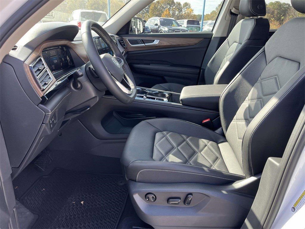 2026 Volkswagen Atlas SE