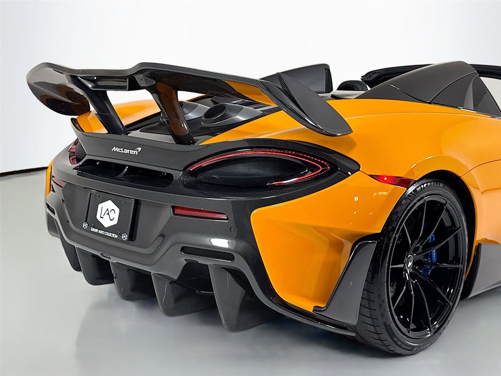 Used 2020 McLaren 600LT Spider photo 32