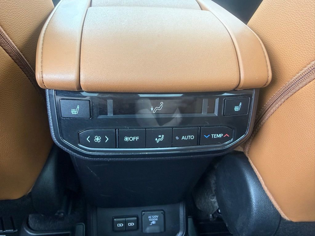 2025 Toyota Highlander Platinum