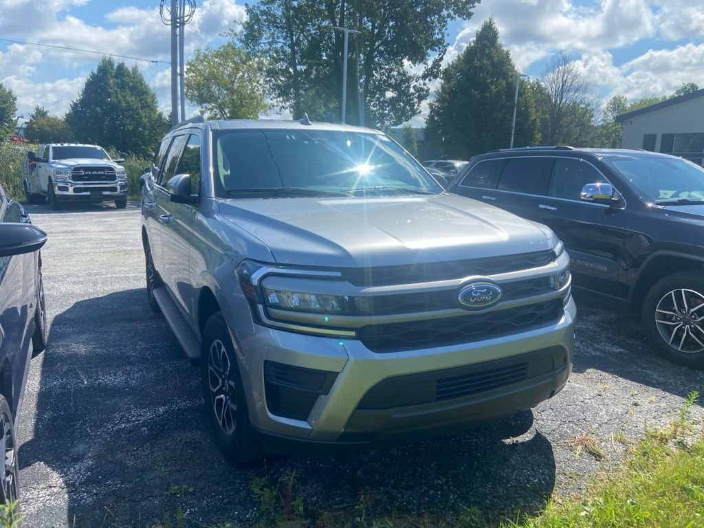Used 2024 Ford Expedition XLT