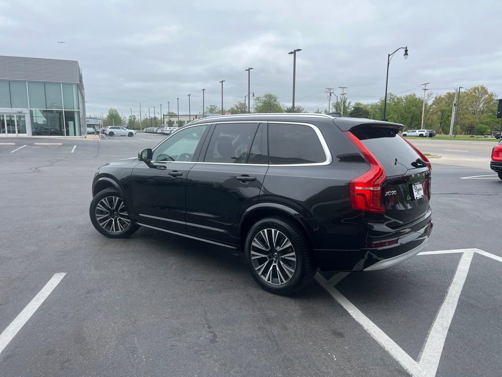 2022 Volvo Xc90 T5 Momentum
