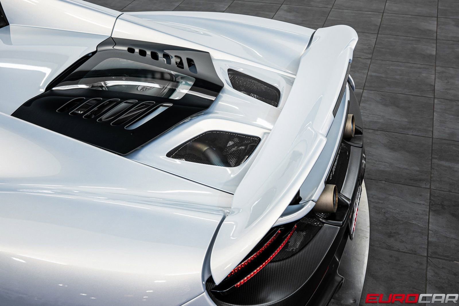 Used 2016 McLaren 675LT Spider photo 25