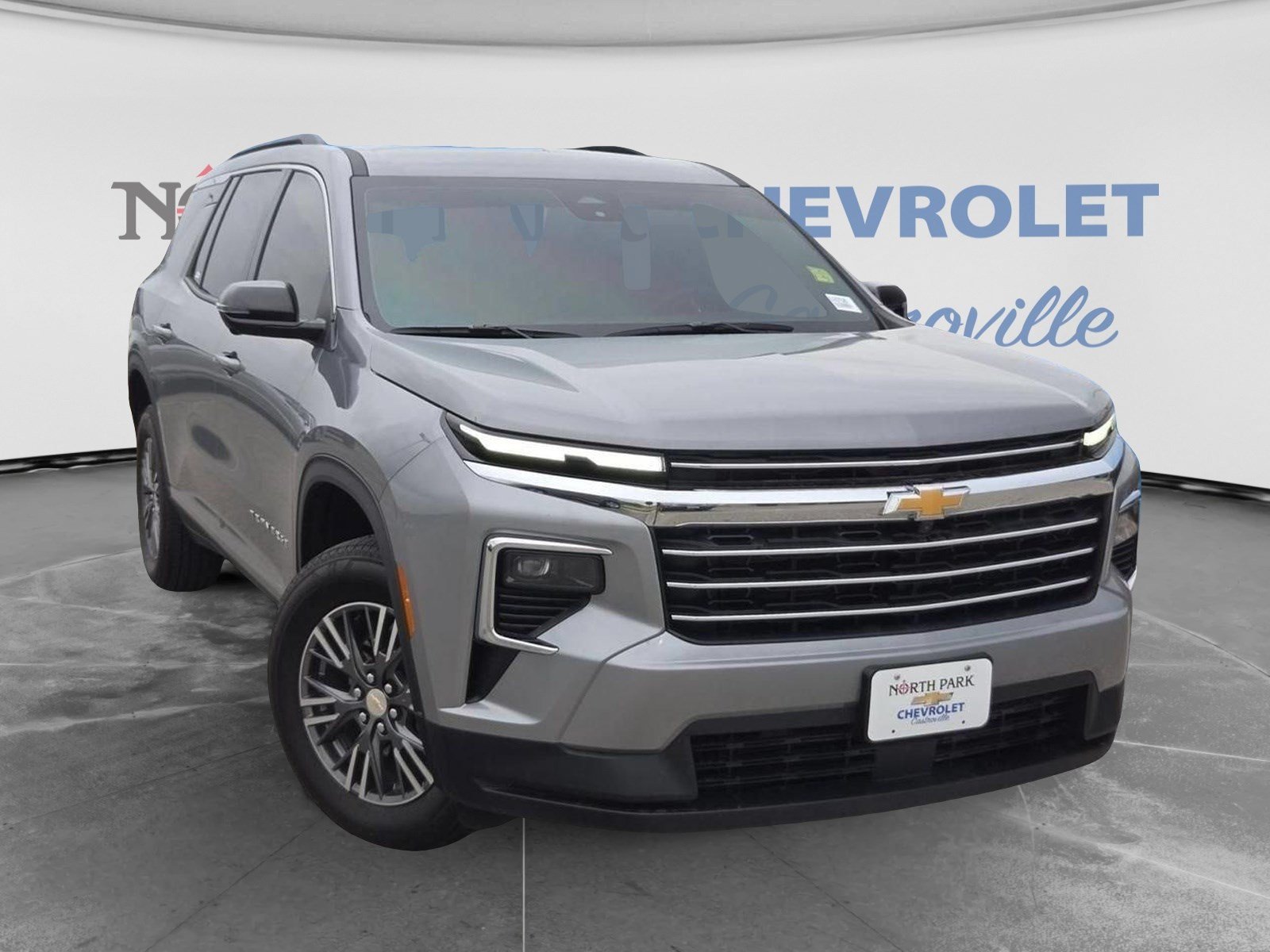 Used 2025 Chevrolet Traverse LT w/ Driver Confidence Package