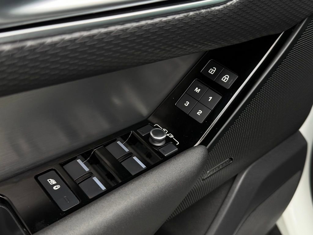 2022 Land Rover Range Rover Velar R-Dynamic S