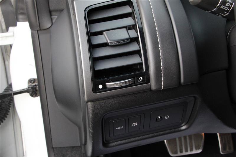 2016 Jaguar F-TYPE R