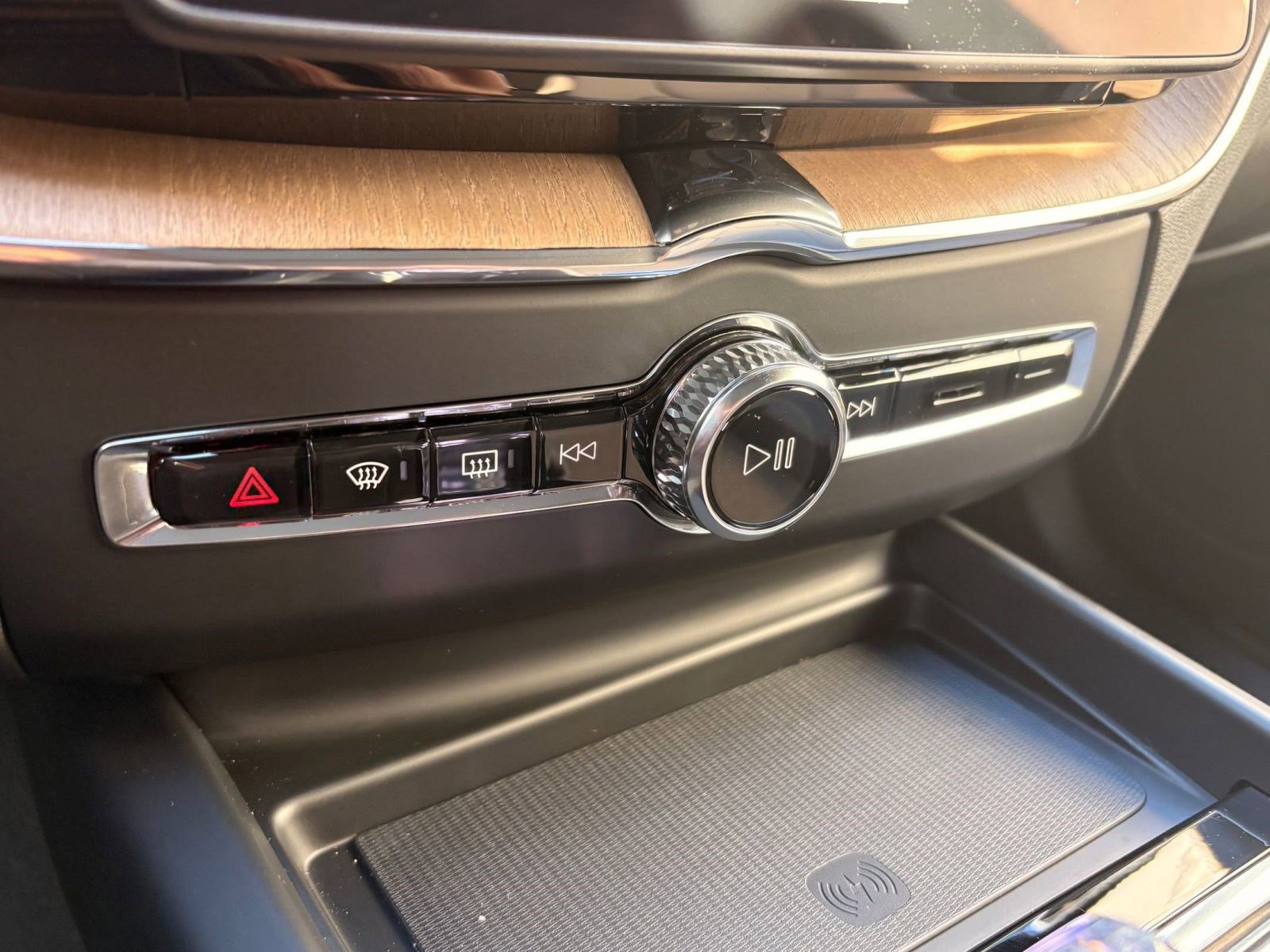 2026 Volvo Xc60 B5 Core