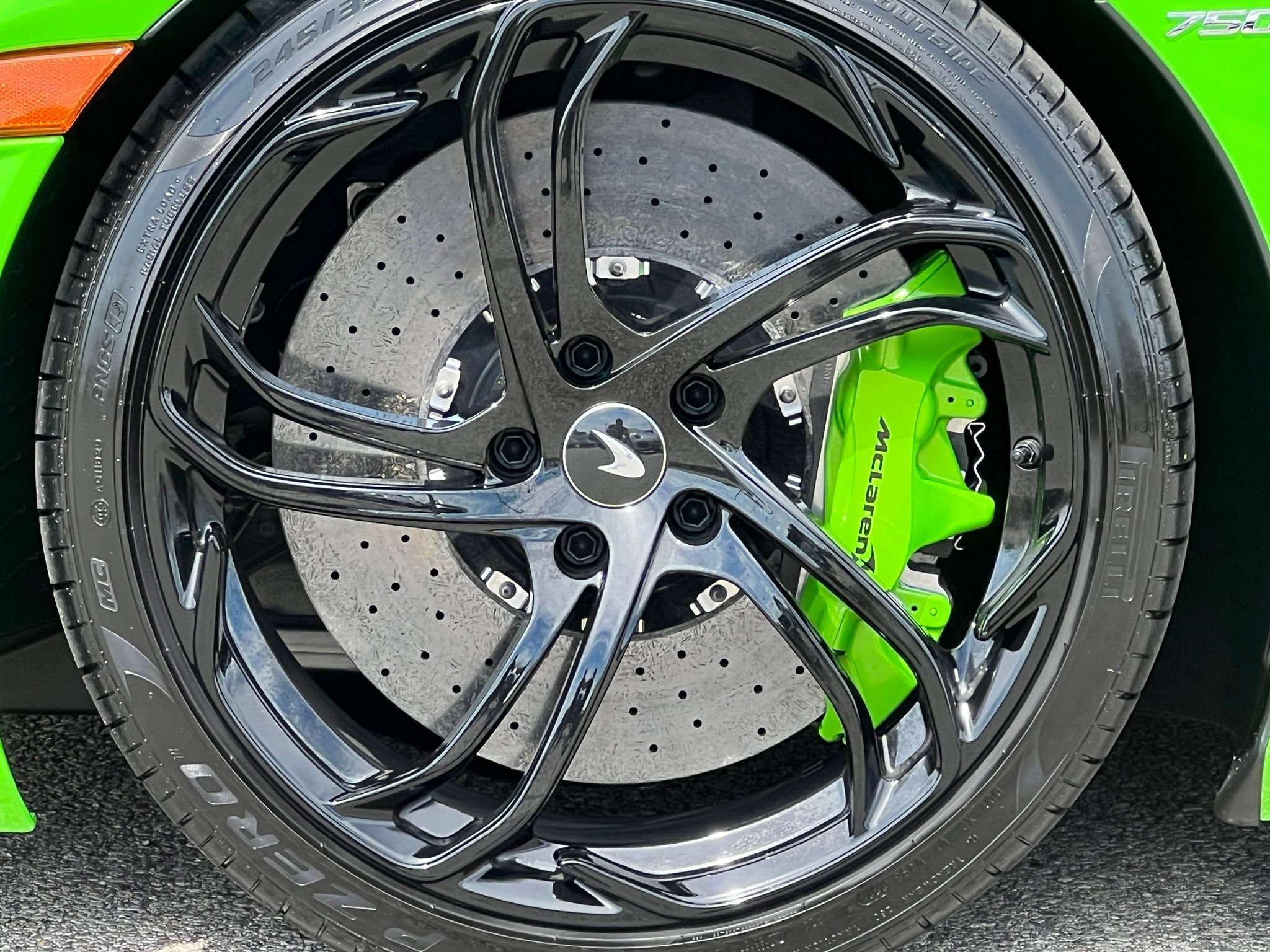 Used 2024 McLaren 750S photo 21