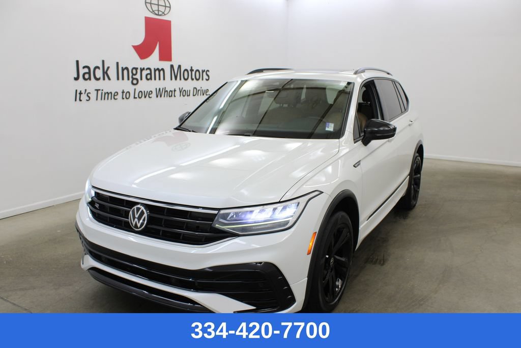 Certified 2023 Volkswagen Tiguan SE R-Line
