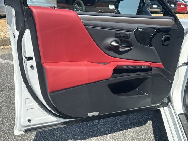 2024 Lexus ES 300h F Sport