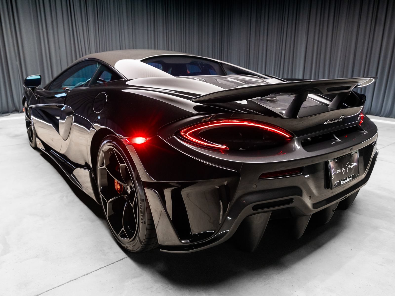 Used 2019 McLaren 600LT photo 15