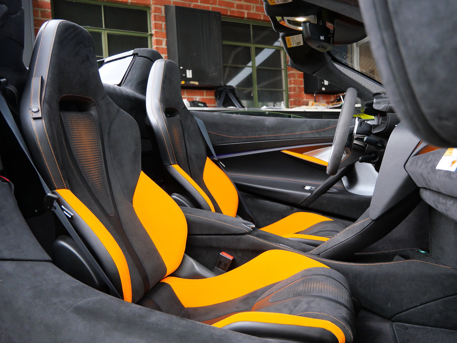 Used 2024 McLaren 750S Spider photo 11