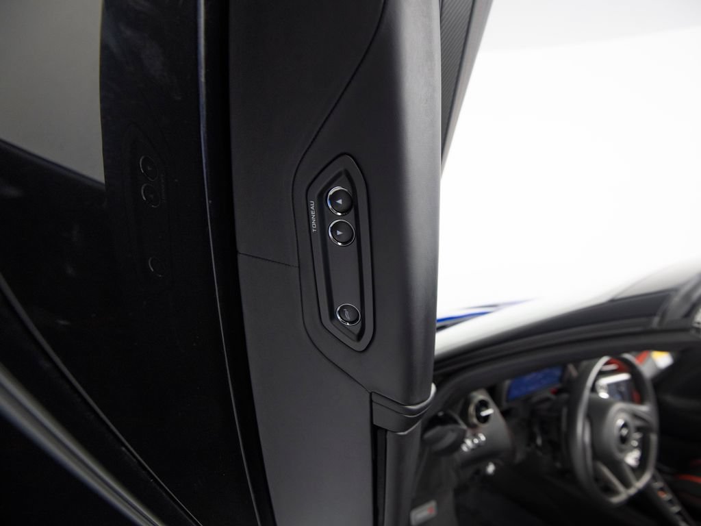 Used 2020 McLaren 720S Performance photo 11