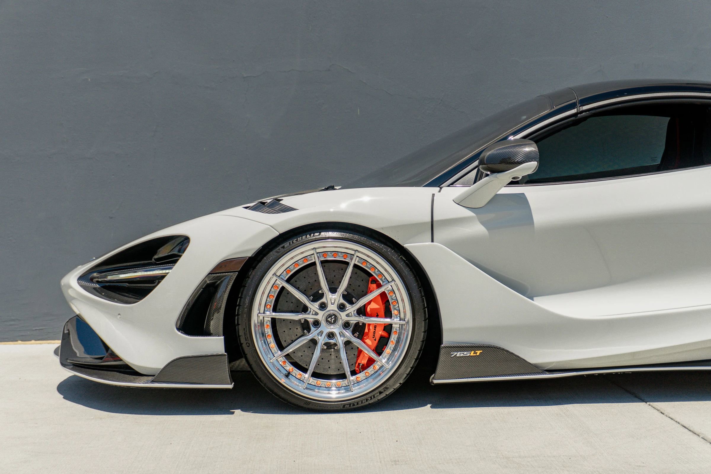 Used 2022 McLaren 765LT photo 21