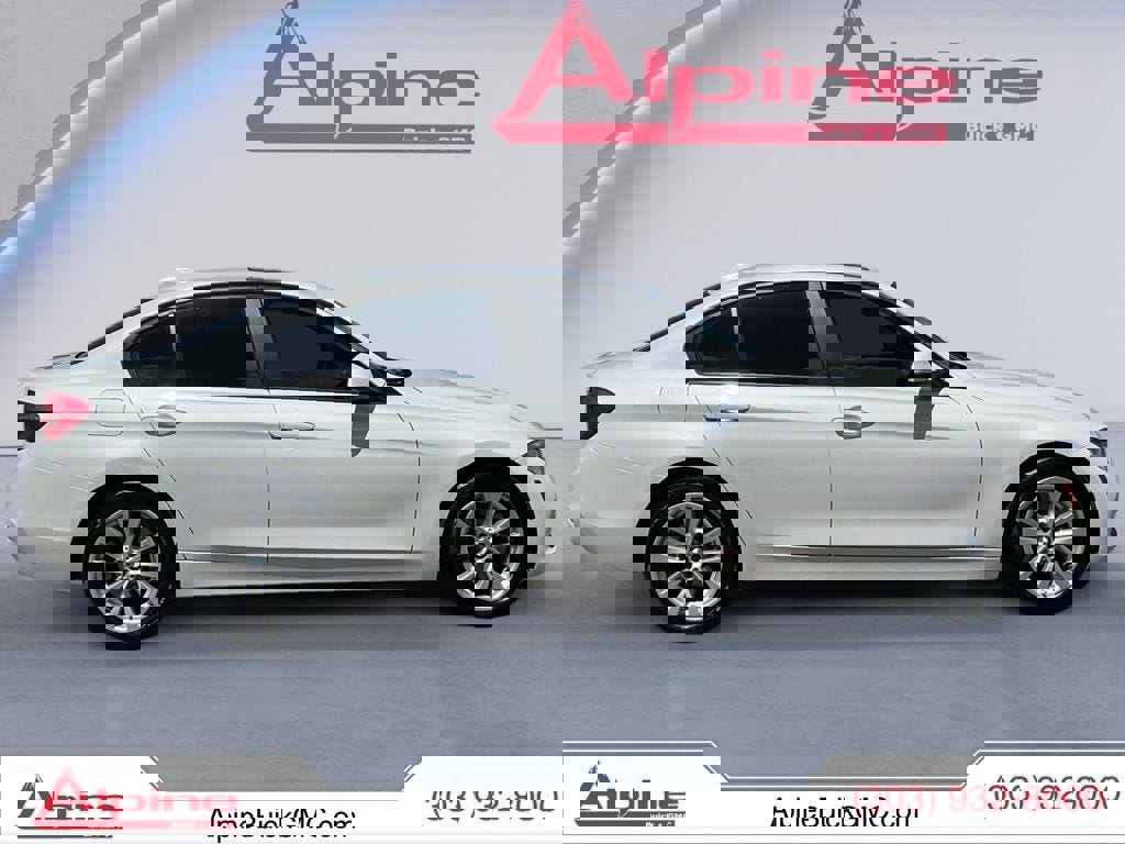 2018 BMW 320i xDrive Sedan