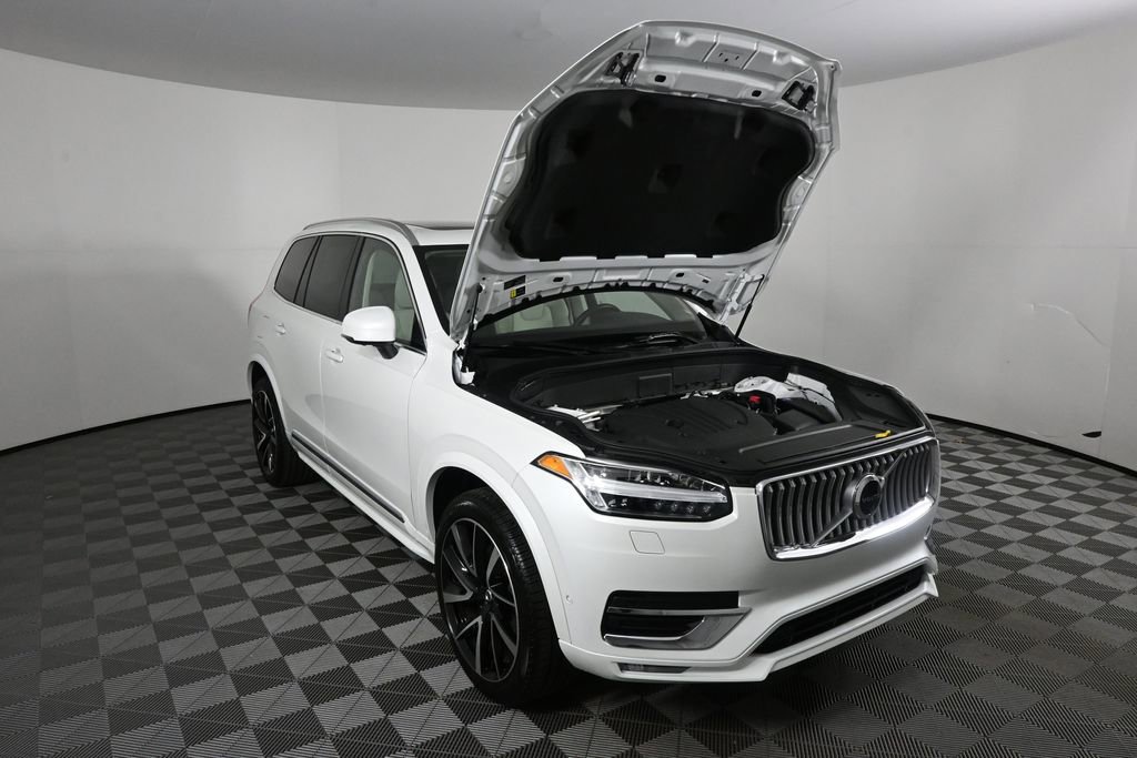 2025 Volvo Xc90 B5 Plus