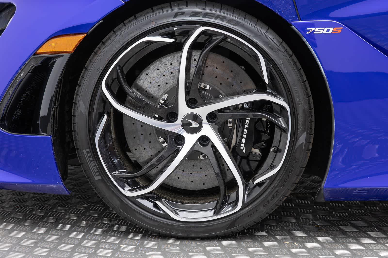 New 2027 McLaren 750S photo 8