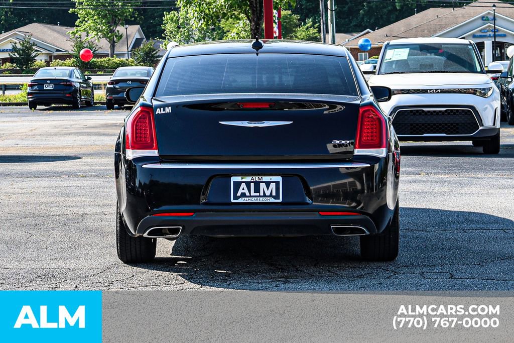 2017 Chrysler 300 Limited