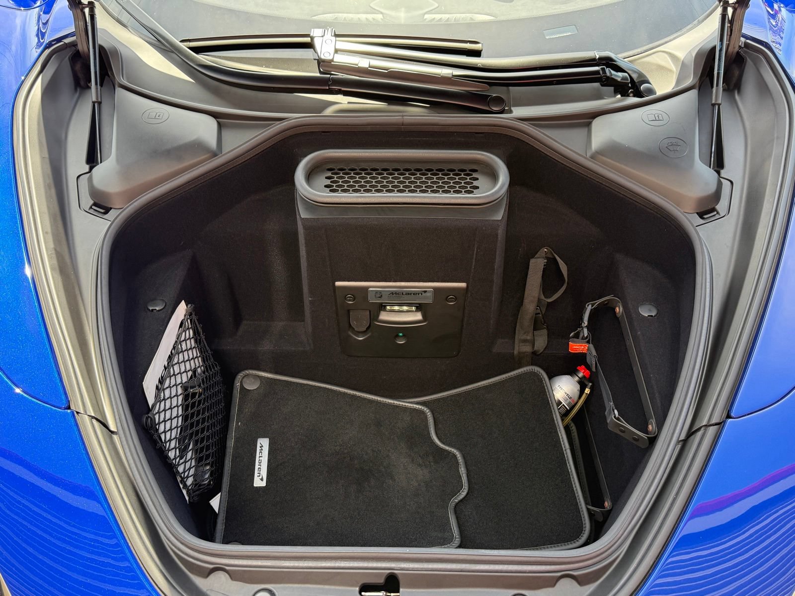 Used 2024 McLaren 750S photo 25