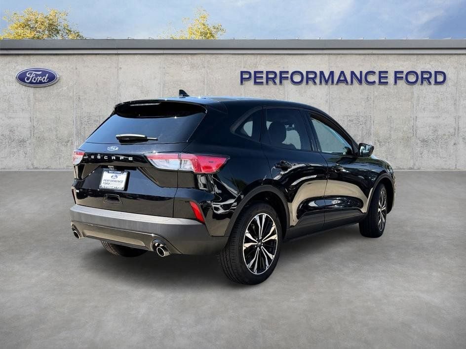 2022 Ford Escape SE
