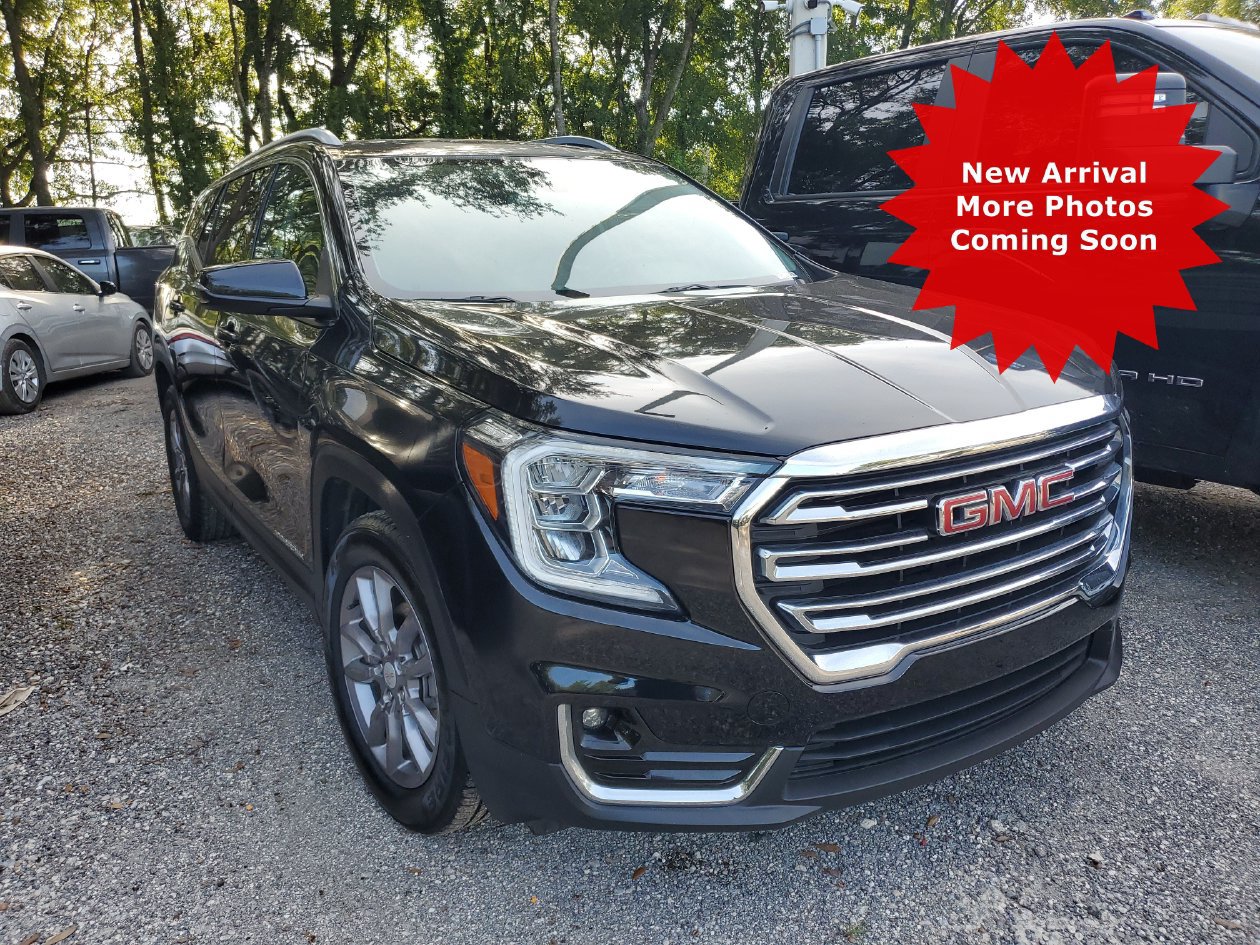 Used 2024 GMC Terrain SLT