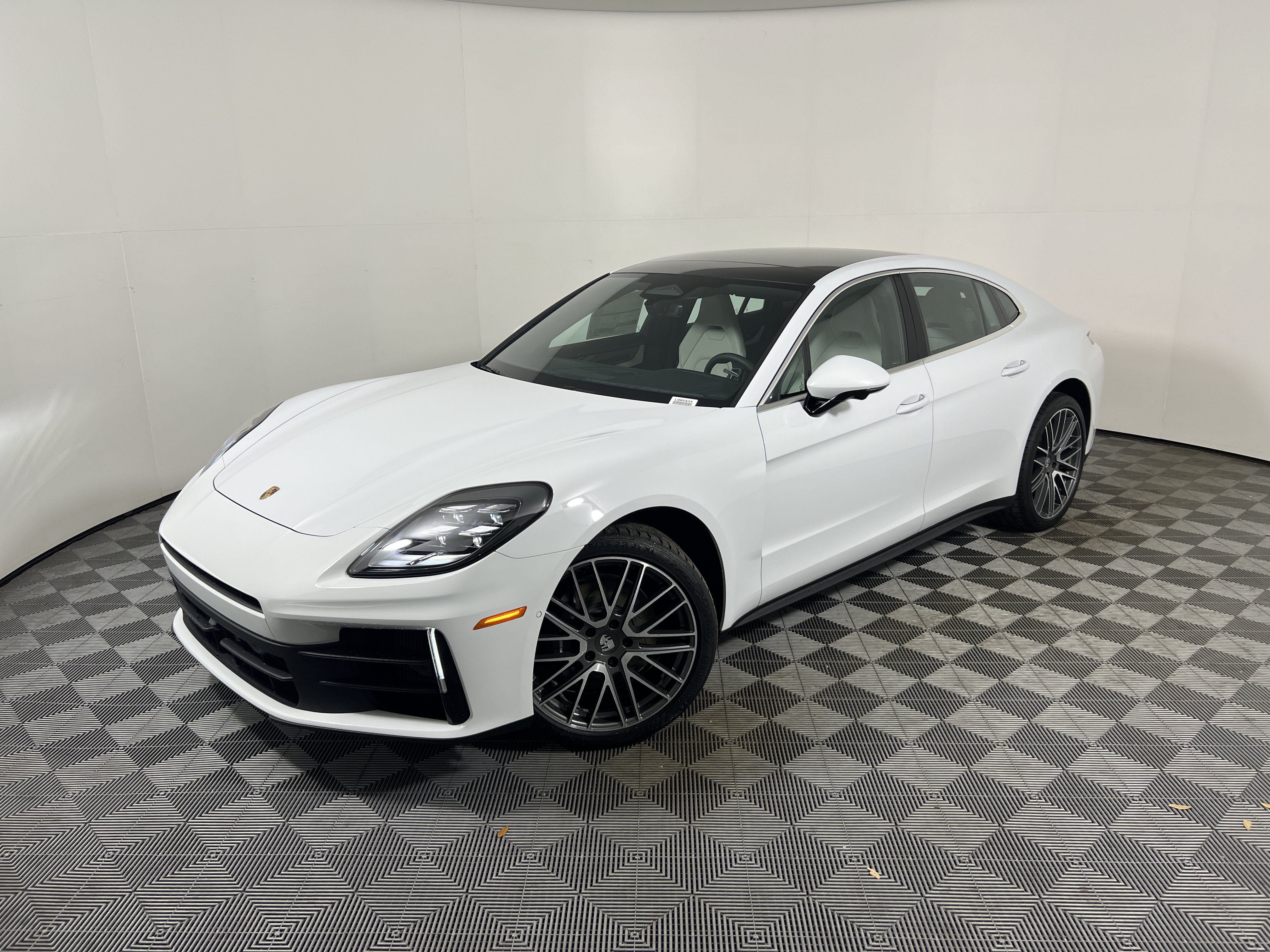 New 2026 Porsche Panamera