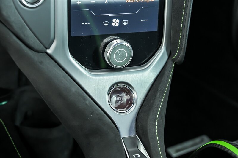 Used 2024 McLaren 750S Spider photo 35