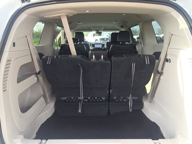 2023 Chrysler Pacifica Touring-L