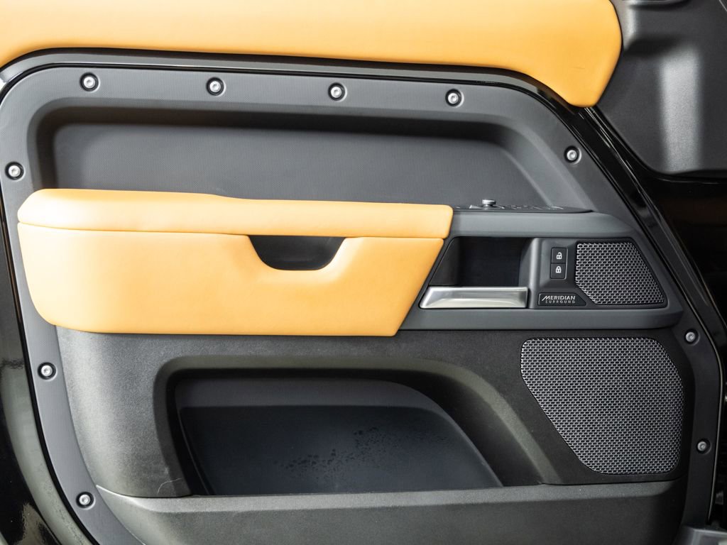 2023 Land Rover Defender 110 X