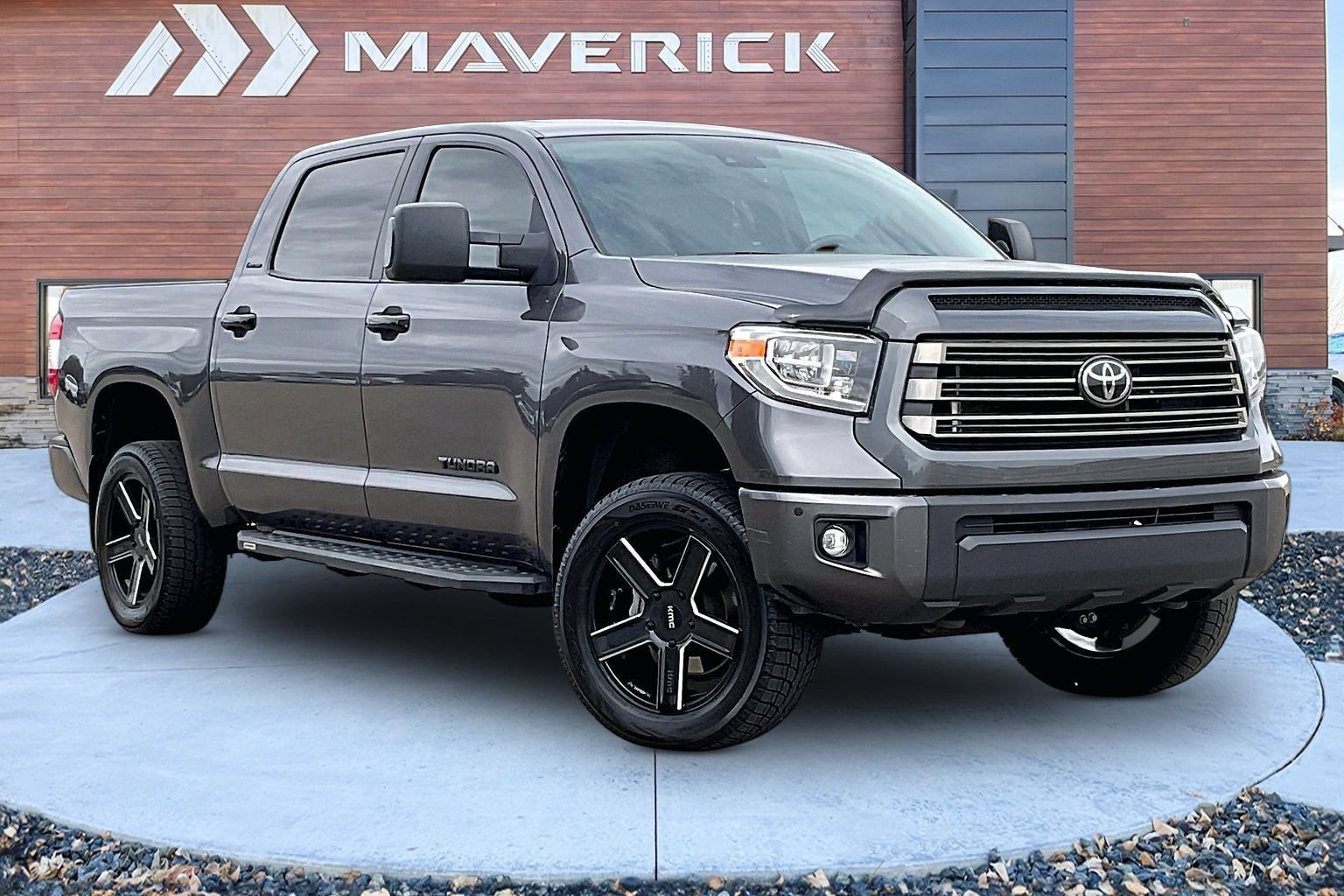 Used 2021 Toyota Tundra Limited w/ Limited Premium Package