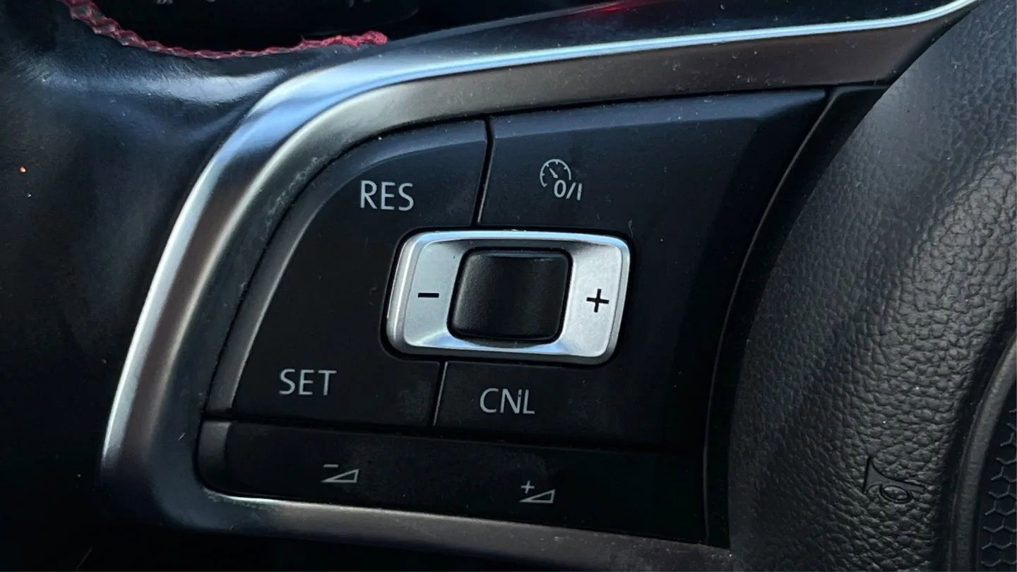 2017 Volkswagen GTI SE