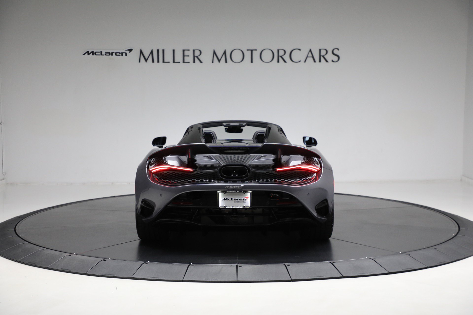 Used 2024 McLaren 750S Spider photo 6