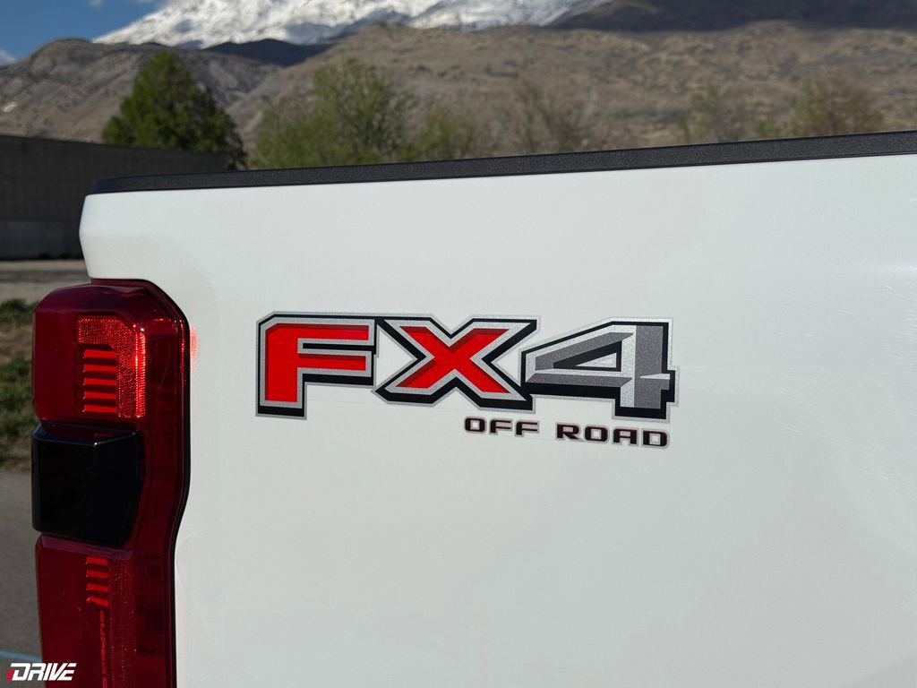 2023 Ford F350 XLT