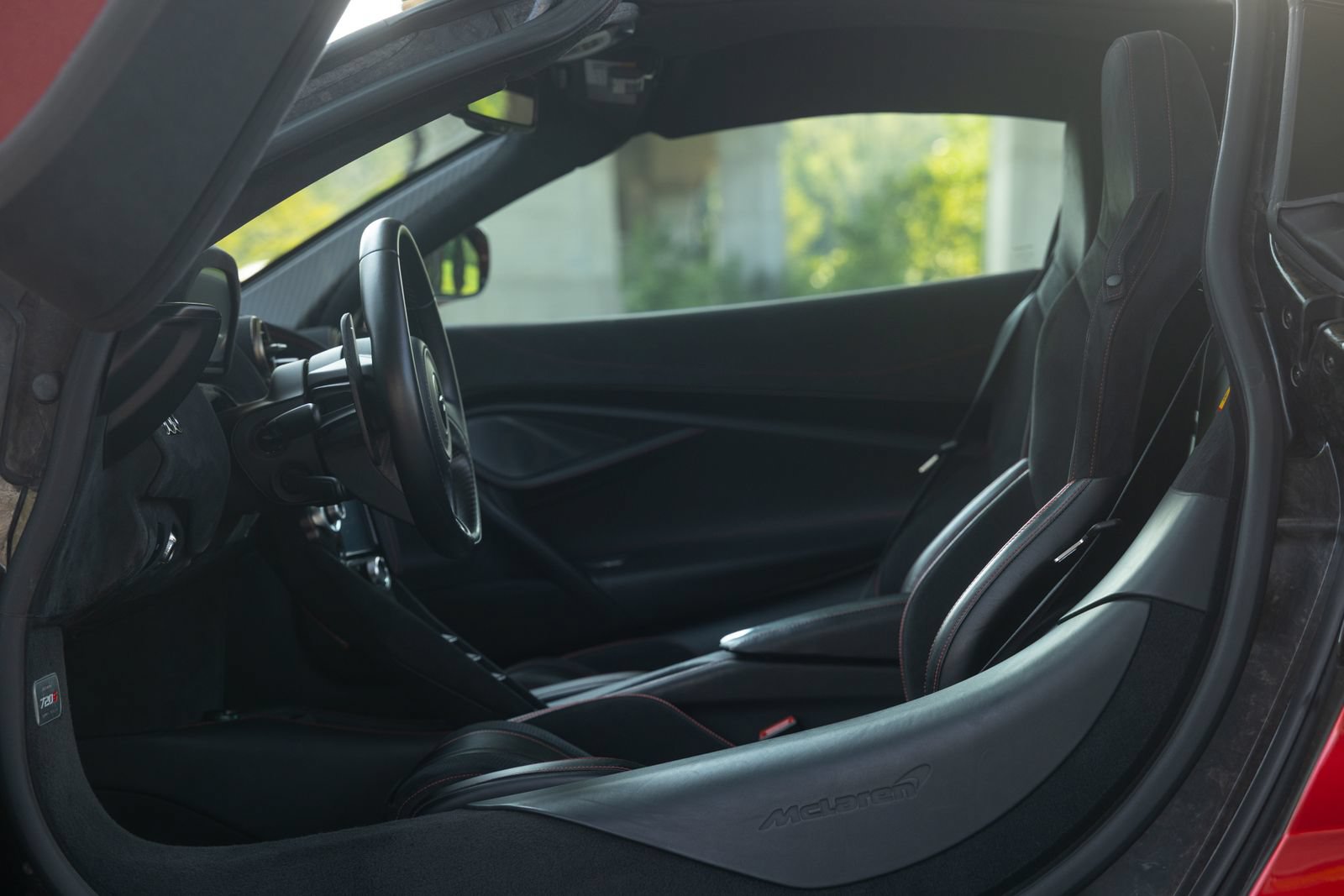 Used 2021 McLaren 720S Performance photo 15