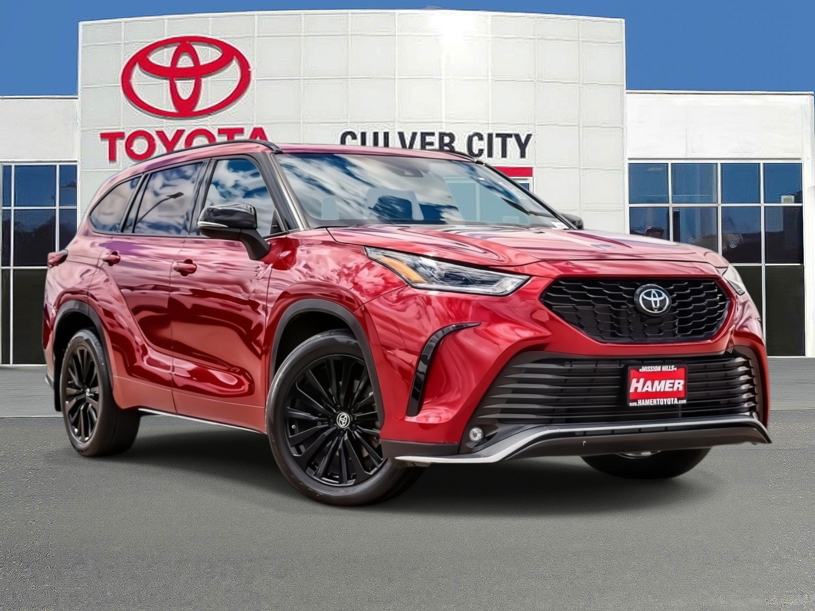 Used 2024 Toyota Highlander XSE