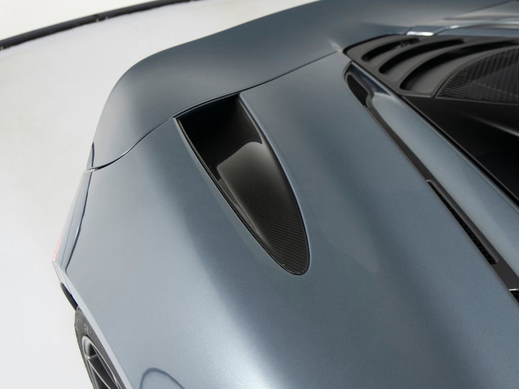 Used 2018 McLaren 720S Performance photo 44