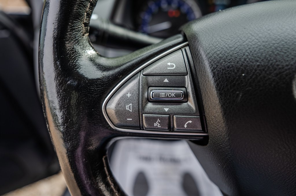 2015 INFINITI Q50 Premium