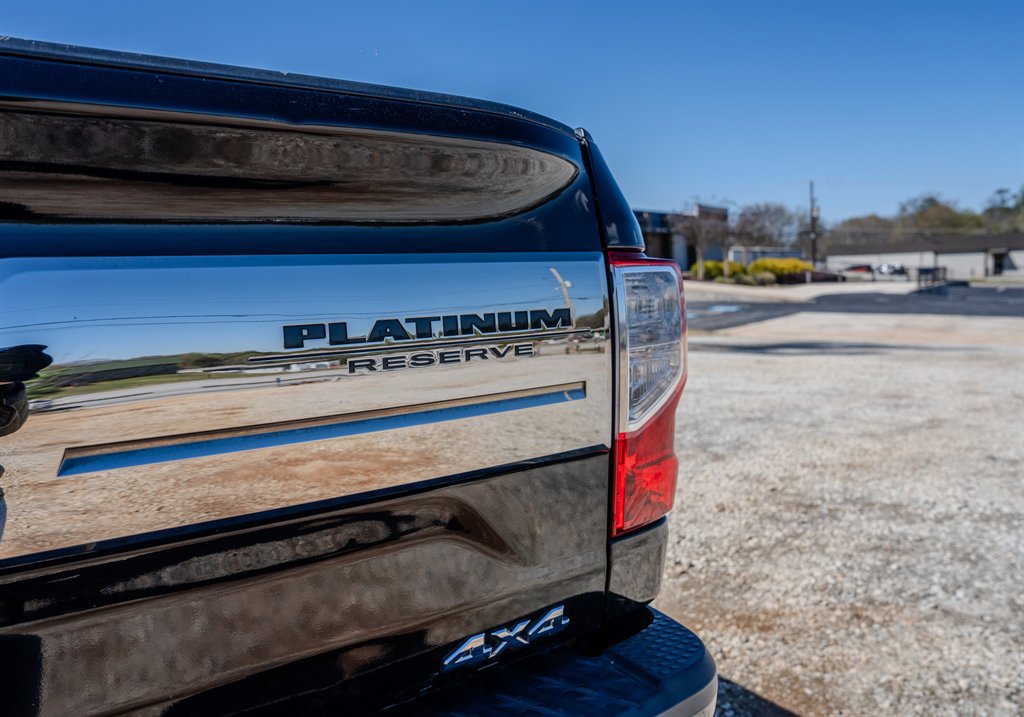 2017 Nissan Titan Platinum Reserve