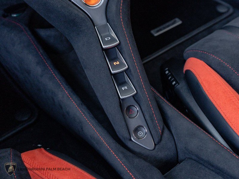 Used 2026 McLaren 750S photo 16