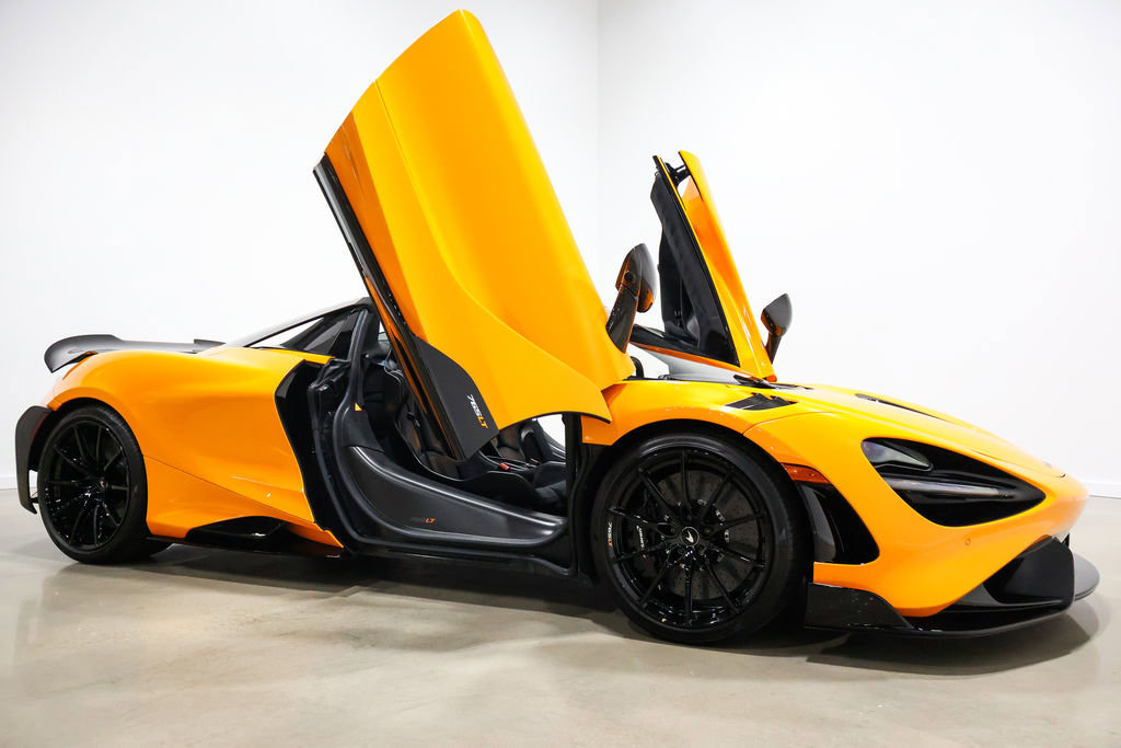 Used 2022 McLaren 765LT photo 79