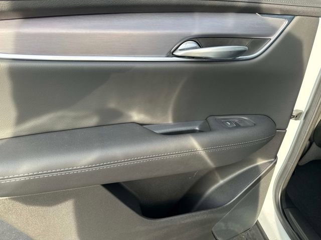 2025 Cadillac XT5 Luxury